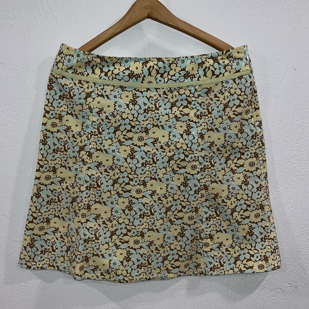 Eddie Bauer floral skirt size 6, side zipper